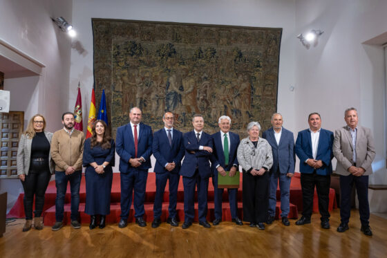 RECAMDER entrega al presidente de Castilla-La Mancha el Manifiesto en Defensa del Medio Rural y agradece el apoyo del Gobierno Regional  